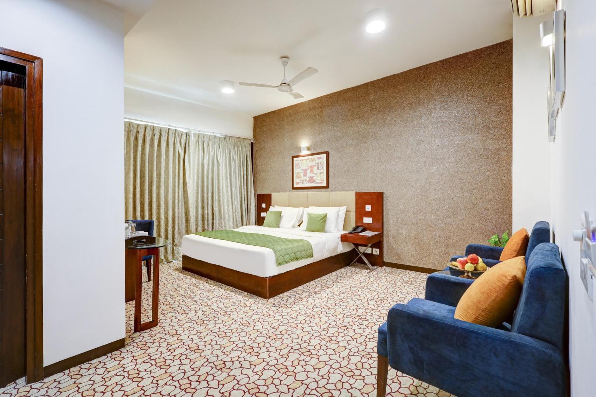 Hotel 91 Golf Course Road Gurgaon Eksteriør billede