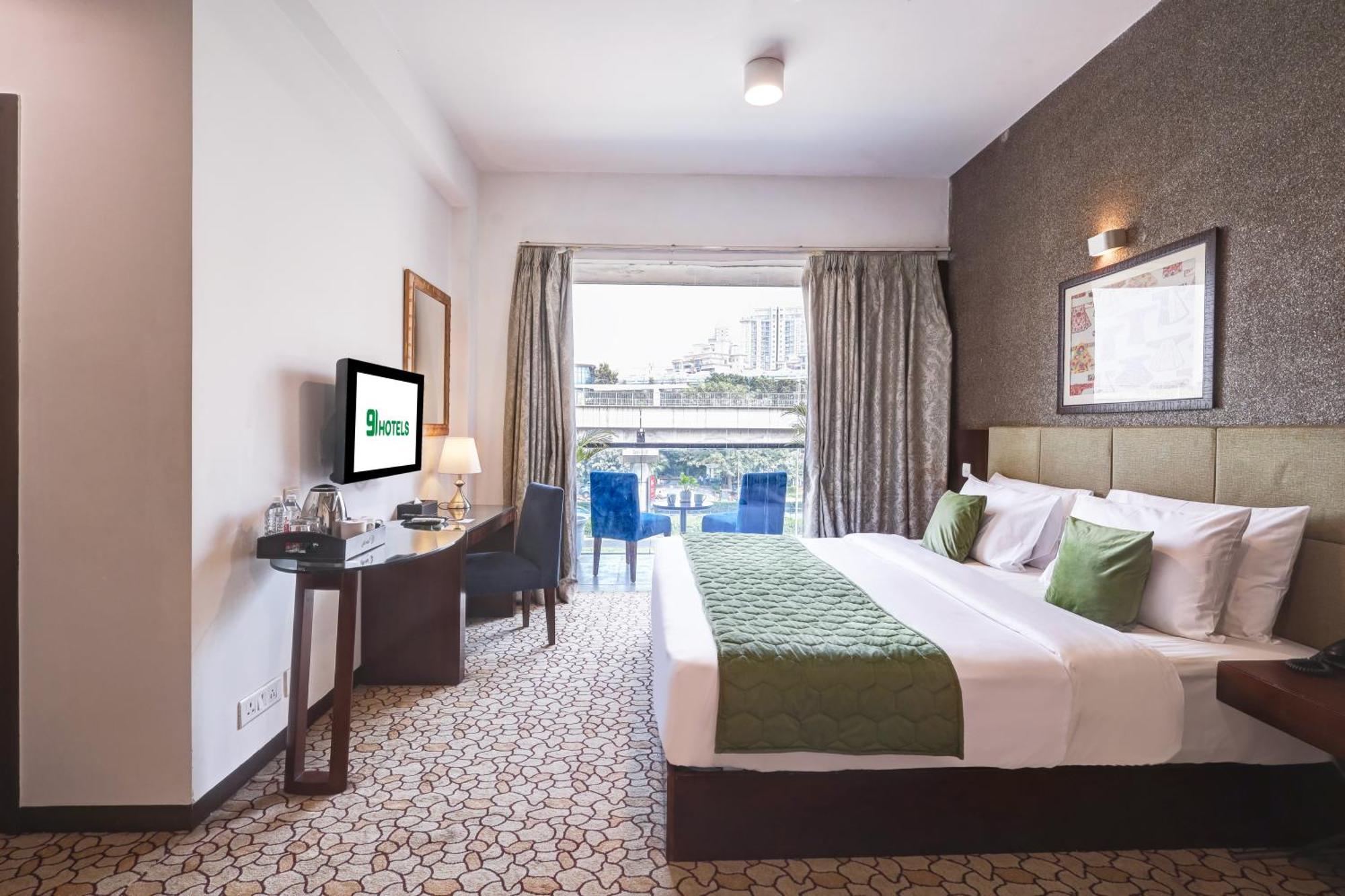 Hotel 91 Golf Course Road Gurgaon Eksteriør billede