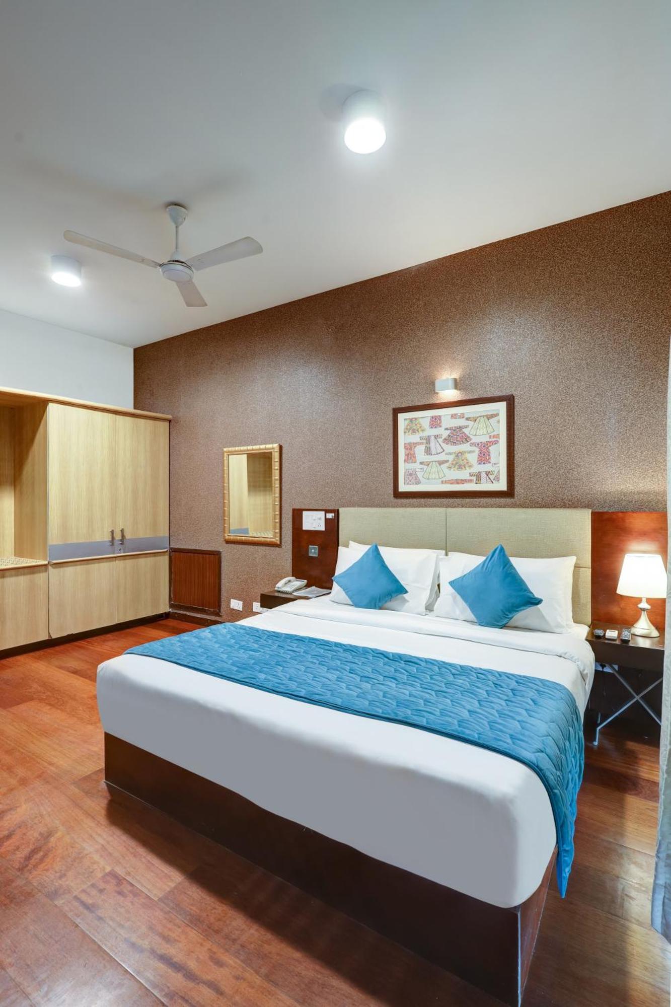 Hotel 91 Golf Course Road Gurgaon Eksteriør billede