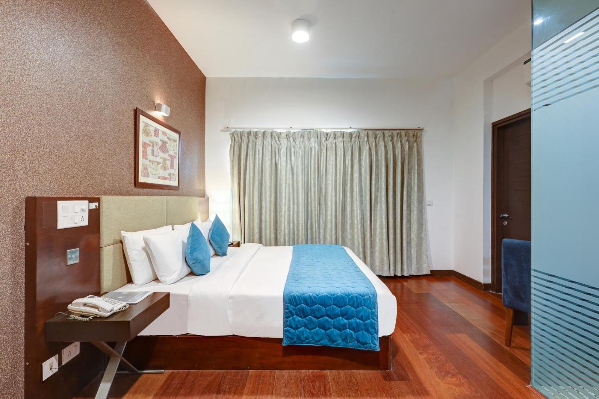 Hotel 91 Golf Course Road Gurgaon Eksteriør billede
