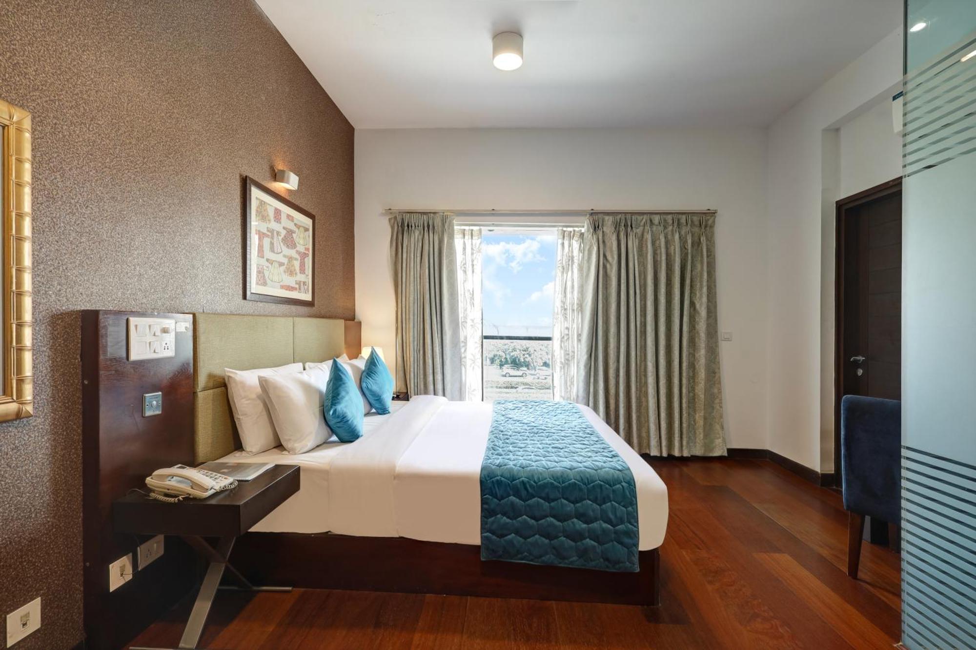 Hotel 91 Golf Course Road Gurgaon Eksteriør billede