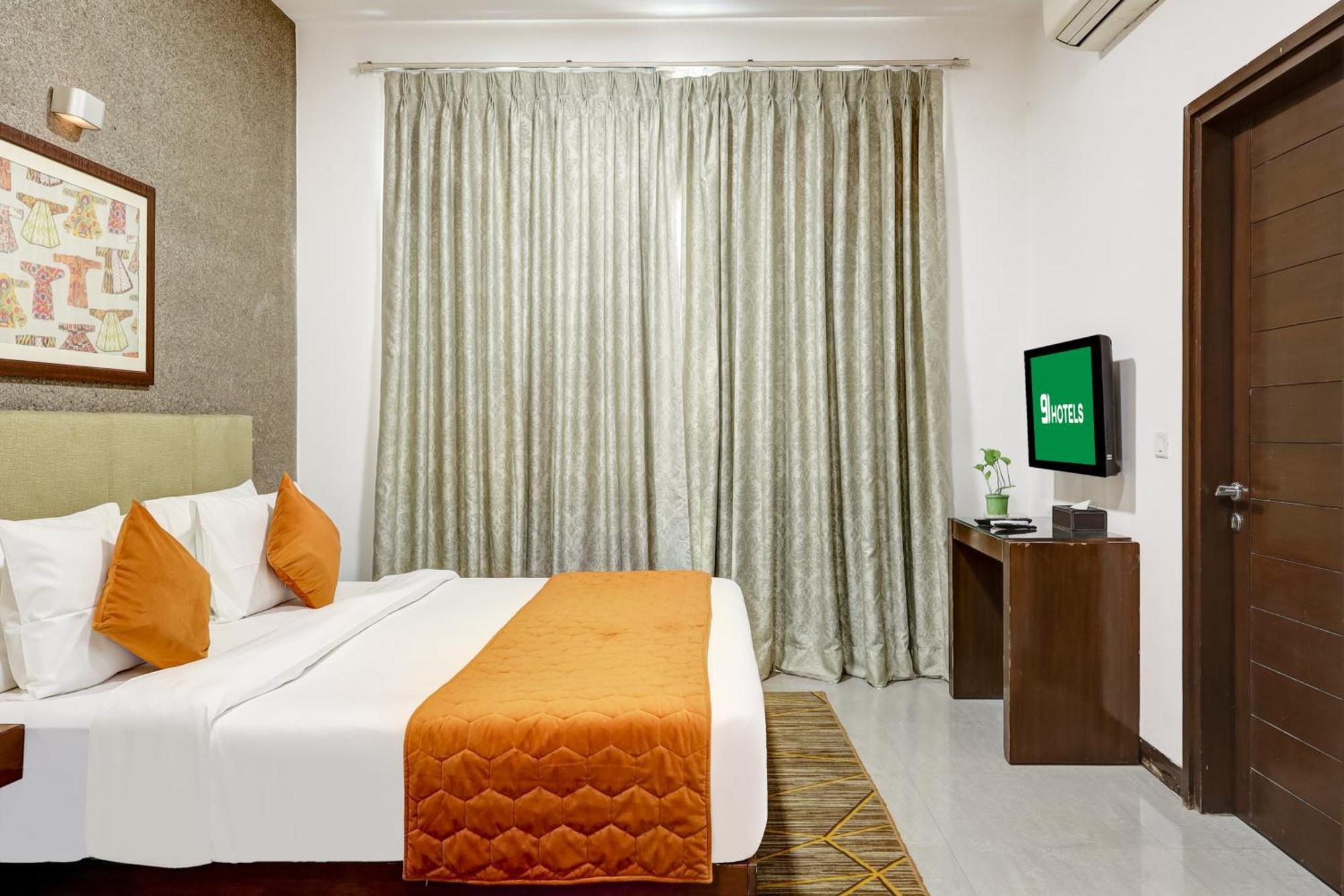 Hotel 91 Golf Course Road Gurgaon Eksteriør billede