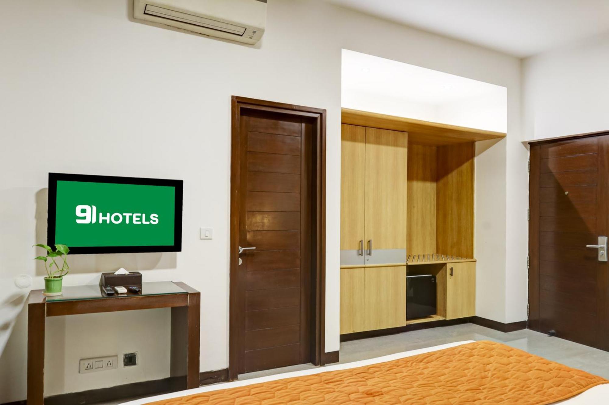 Hotel 91 Golf Course Road Gurgaon Eksteriør billede