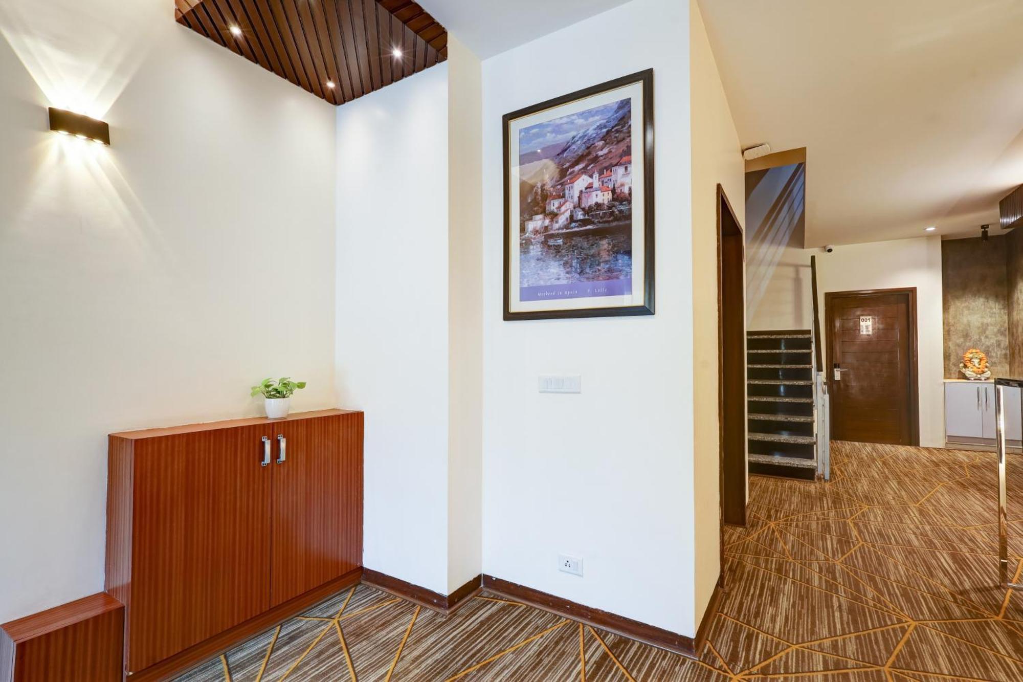 Hotel 91 Golf Course Road Gurgaon Eksteriør billede