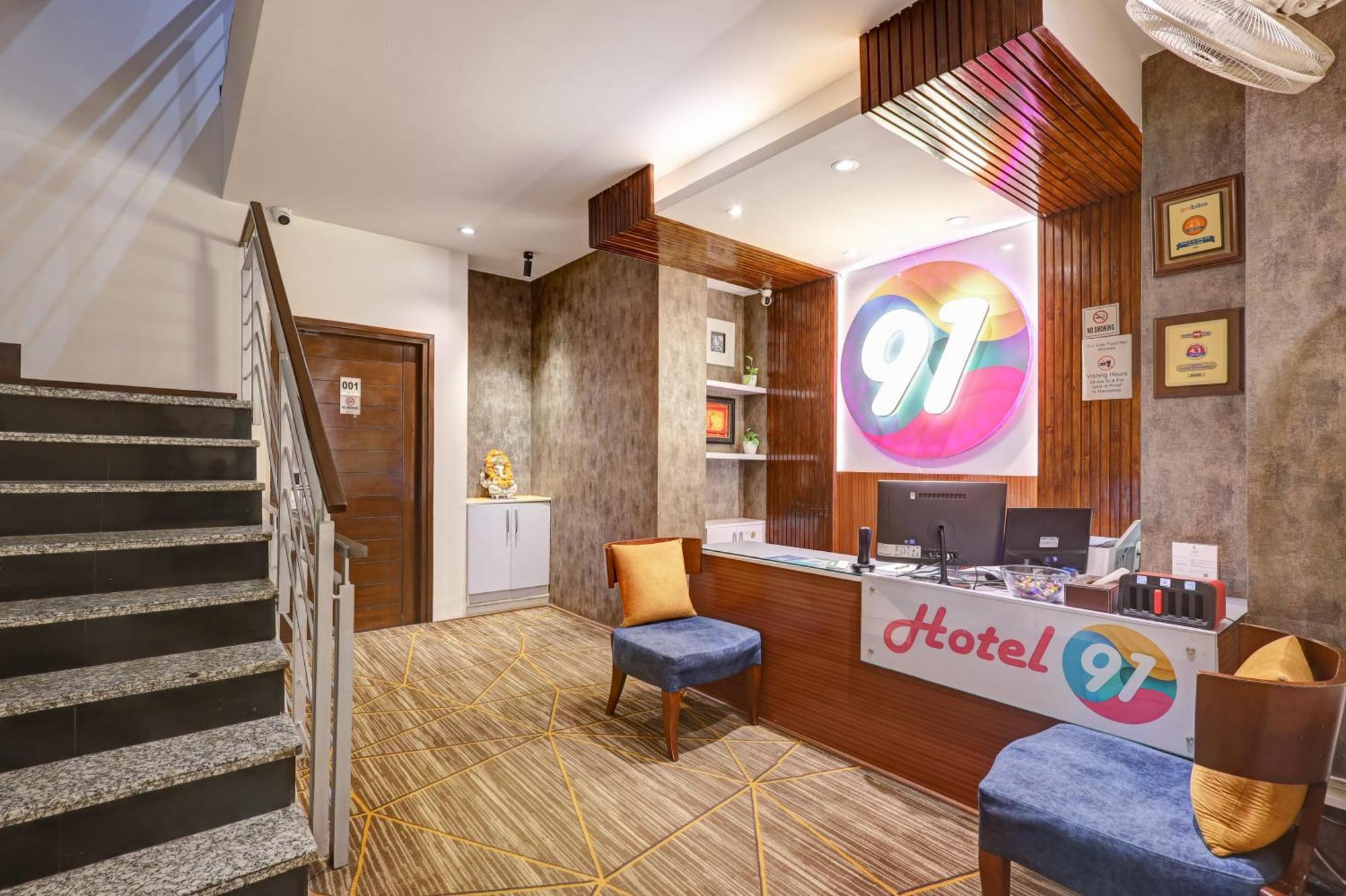 Hotel 91 Golf Course Road Gurgaon Eksteriør billede