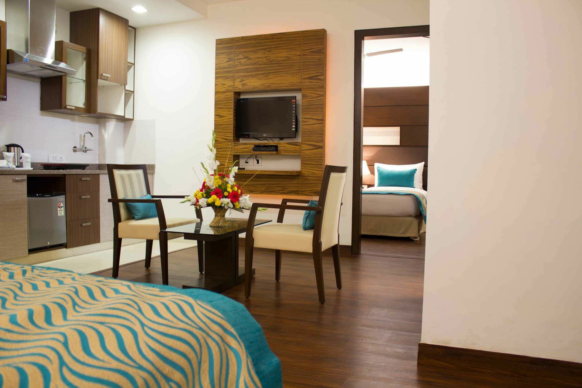 Hotel 91 Golf Course Road Gurgaon Eksteriør billede